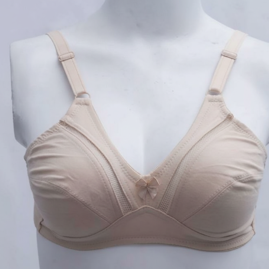 🔥 Beige Lycra Sports Bra – Flex, Breathe & Conquer Every Move 🔥