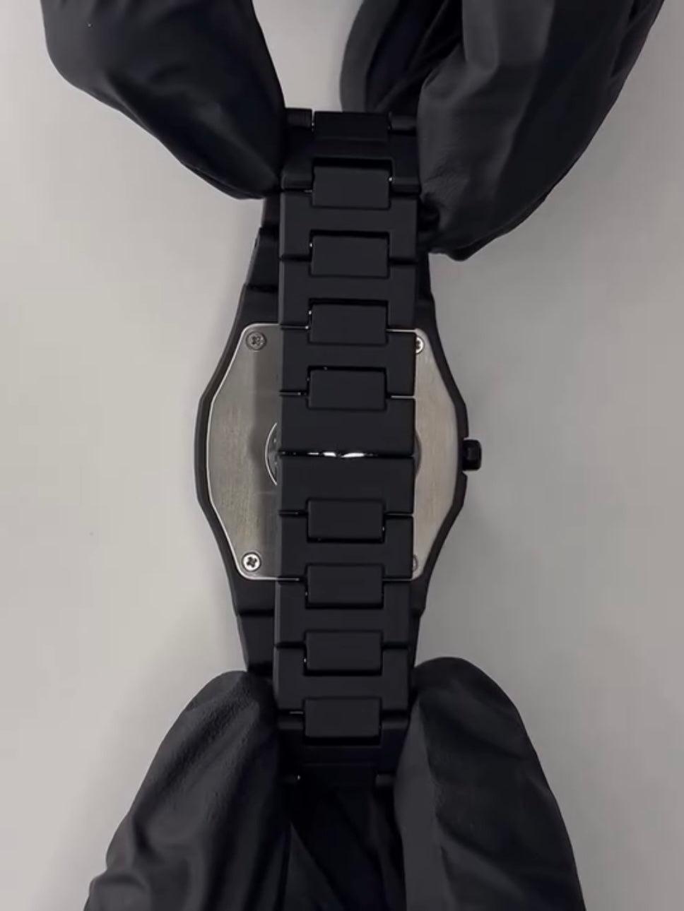 "Men’s Black Stainless Steel Analogue Watch – Bold, Sleek & Durable (Free Delivery)"