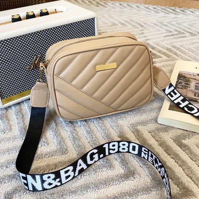 ✨ "Trendy Textured Crossbody Bag – Minimal Style, Maximum Charm + FREE Delivery"