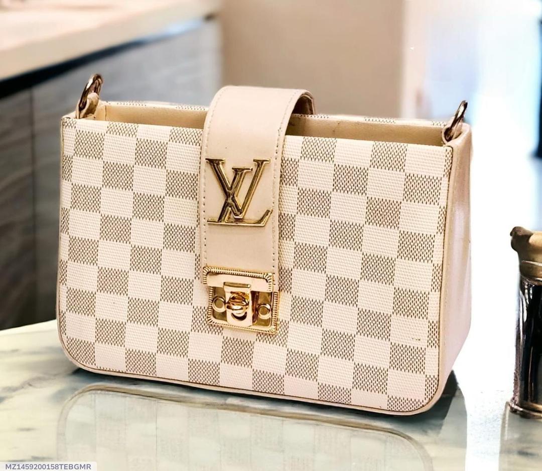 🤍 Off White Crossbody Bag – Multipurpose, Compact & Stylish