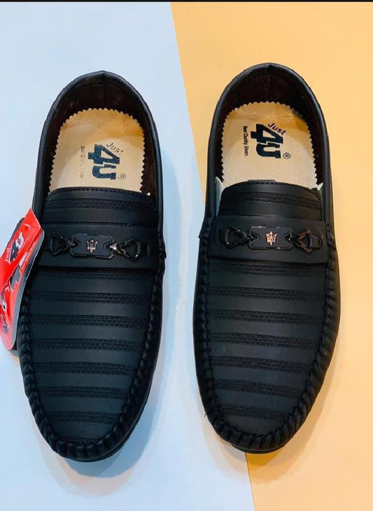 Black Textured Men’s Loafers – Lightweight Rexine Elegance