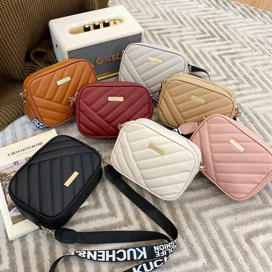 ✨ "Trendy Textured Crossbody Bag – Minimal Style, Maximum Charm + FREE Delivery"